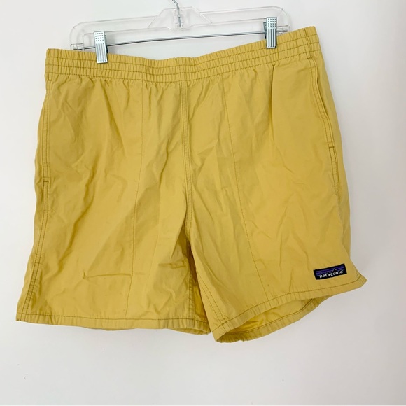 Patagonia Other - Patagonia Men's Funhoggers Shorts - 6"